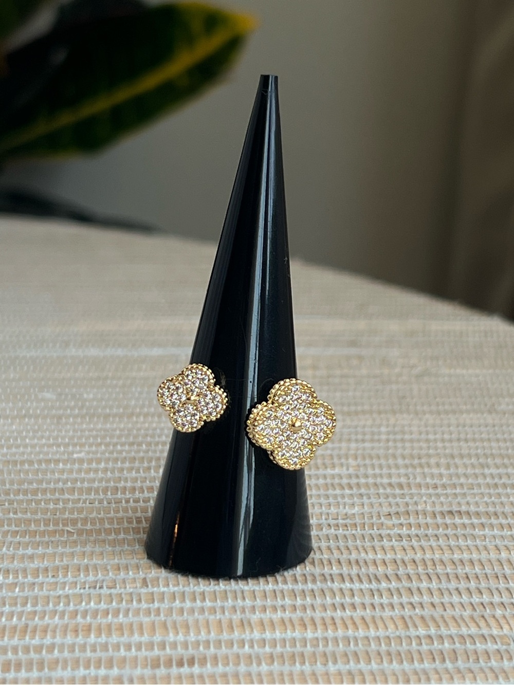 Adjustable Gold pavé covered Crystal mini Clover ring